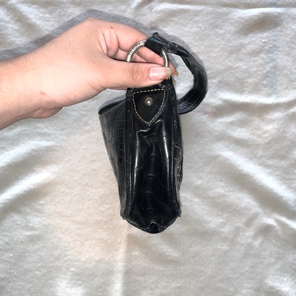 Black and silver leather Tommy Hilfiger purse - Picture 8 of 10
